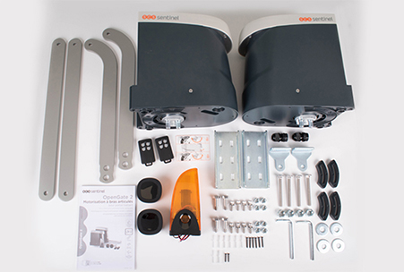kit complet avec de nombreux accessoires à installer avec le motorisation portail à bras articulés opengate 2
