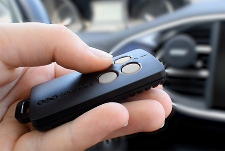 Télécommande de portail pour gérer votre portail et votre porte de garage à distance